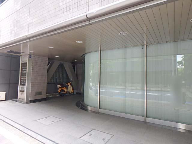 エントランス①