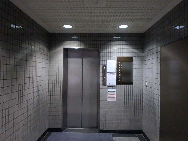 ホール①