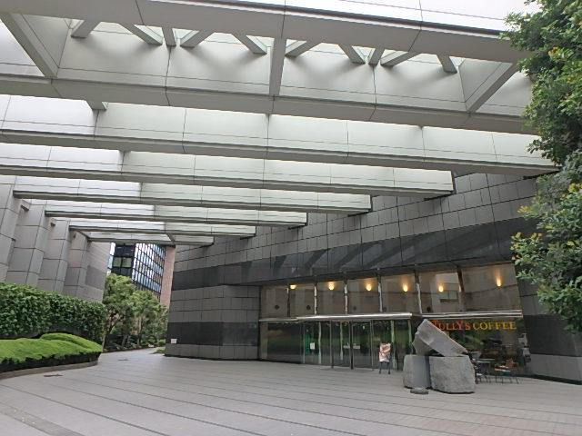 芝ＮＢＦタワーエントランス①