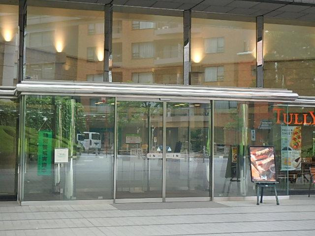 芝ＮＢＦタワーエントランス③