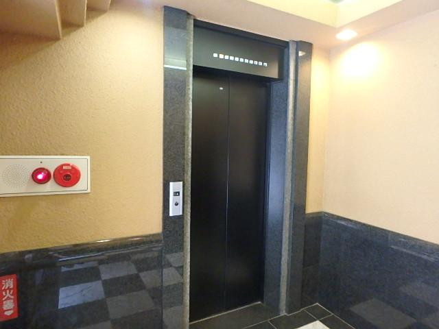 代市ビルホール①