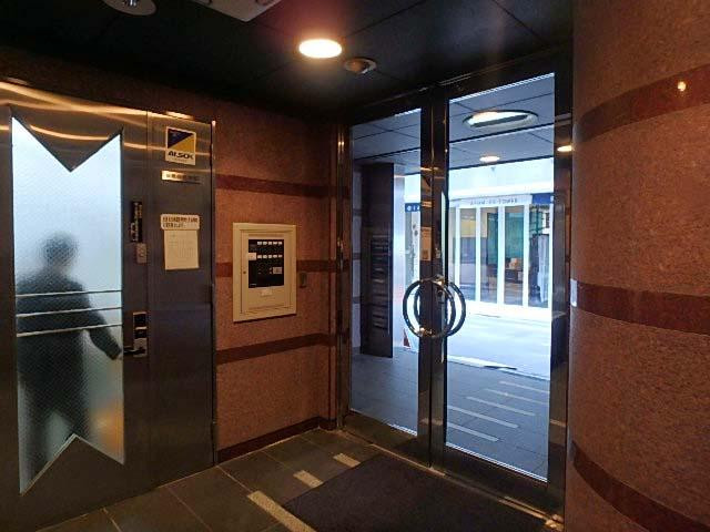 ホール②