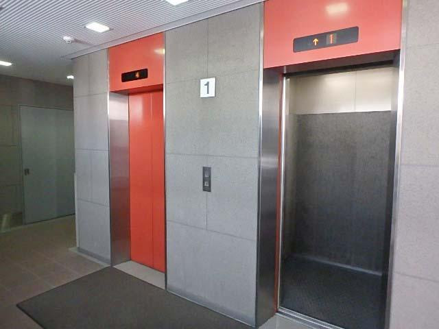 ホール③