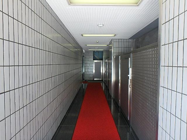 ＹＭＧ新橋ビルエントランス②