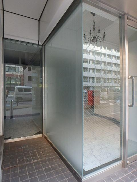 新橋アオヤギビルエントランス②