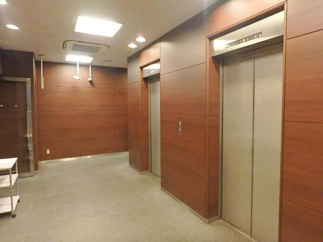 りそな新橋ビルホール①