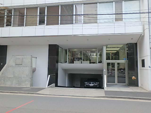 西新橋２丁目森ビルエントランス①