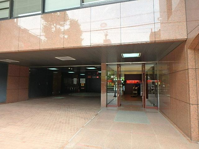 エントランス①