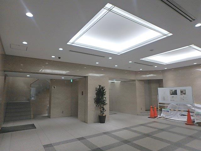 ホール①