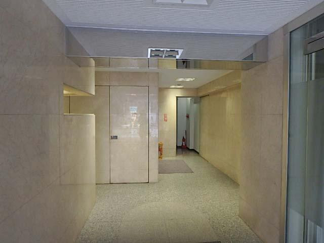 喜助西新橋ビルホール①