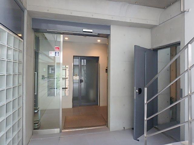 西新橋ＨＳビルエントランス②