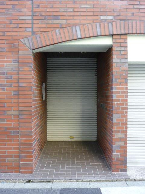 ＴＢＭ西新橋ビルエントランス①