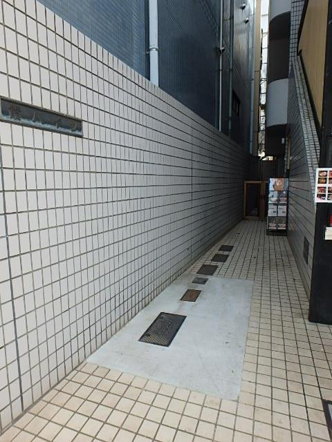 霞ハイツエントランス②