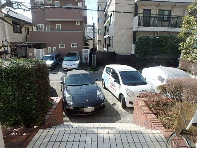 ホール②