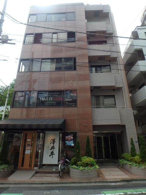 西麻布尾花ビル外観②