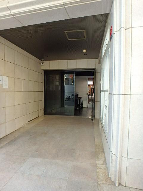 アデッソ西麻布エントランス①