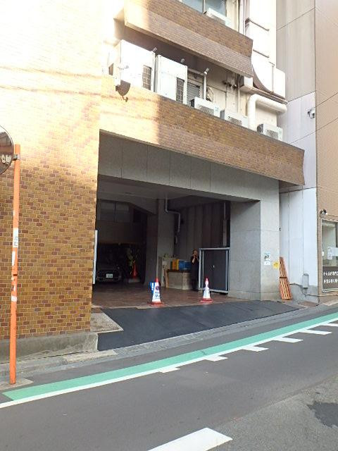 早野ビル（テイショク西麻布）エントランス①