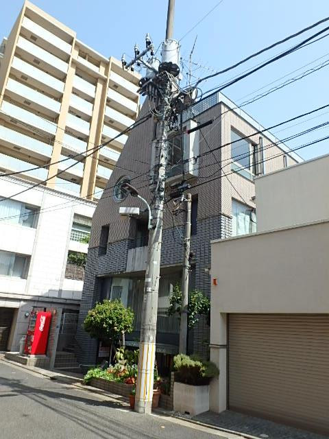 センチュリーホーム西麻布外観②