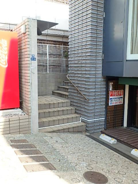 センチュリーホーム西麻布エントランス②