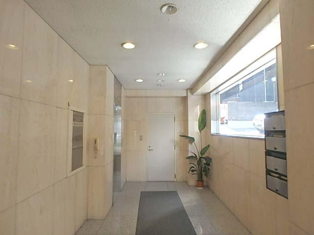 ホール①