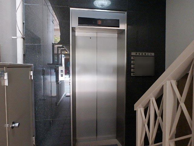 赤坂楓庵ビルホール①