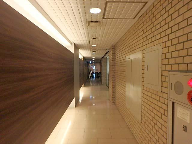 エントランス②