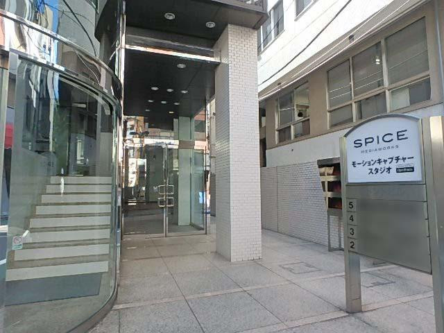 レドンドビルエントランス②