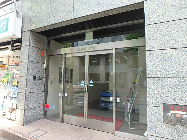 赤坂周山ビルエントランス①