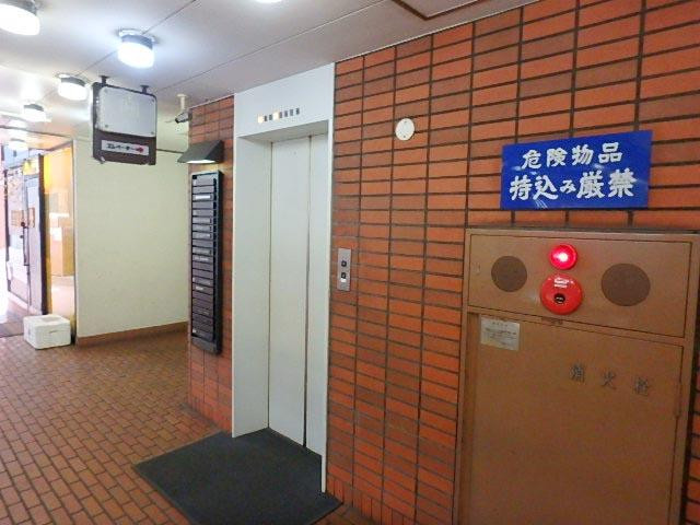 赤坂フローラルプラザビルホール③
