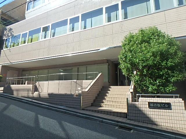 エントランス①