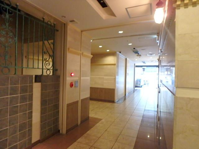 赤坂パロスビルホール②