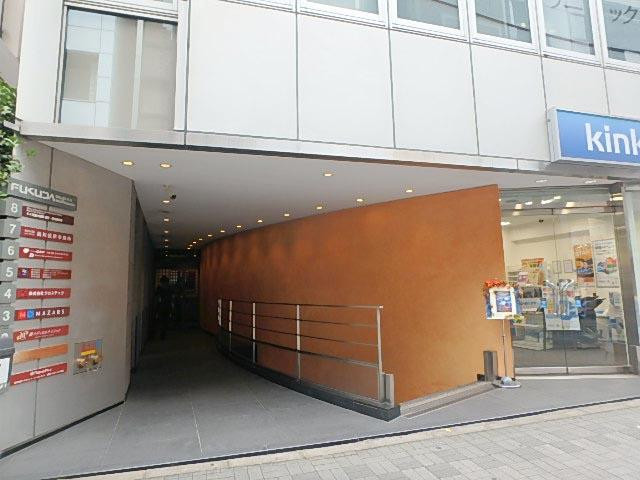 福田ビルウエストエントランス①