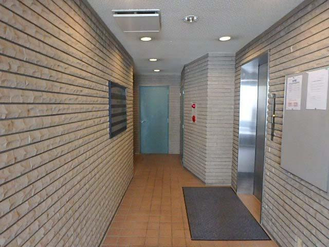 ＡＫＡＳＡＫＡ　ＳＵＧＡＩ　ＢＬＤＧ．ホール①