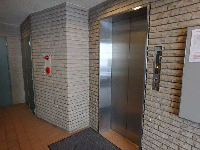 ＡＫＡＳＡＫＡ　ＳＵＧＡＩ　ＢＬＤＧ．ホール②