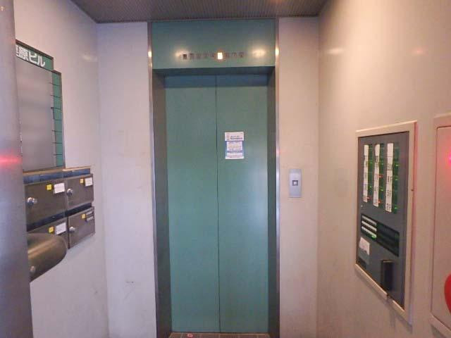 赤坂栗原ビルホール①