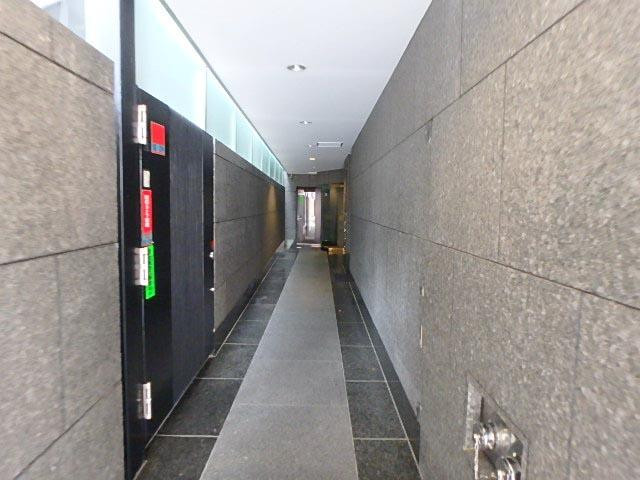 陶香堂ビルエントランス②