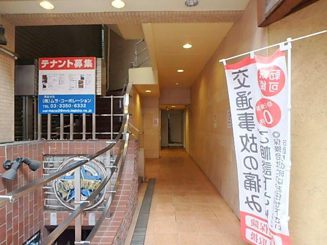赤坂青明会館ビルエントランス②