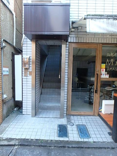 赤坂鈴木ビルエントランス②