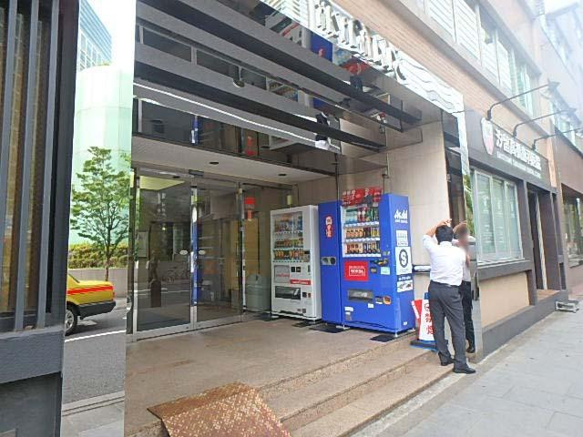 久田ビルエントランス①