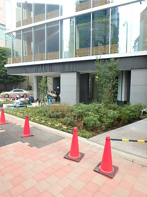 アトリウム東新橋／ＡＴＲＩＵＭ東新橋エントランス①
