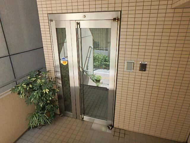 カメダビルエントランス③