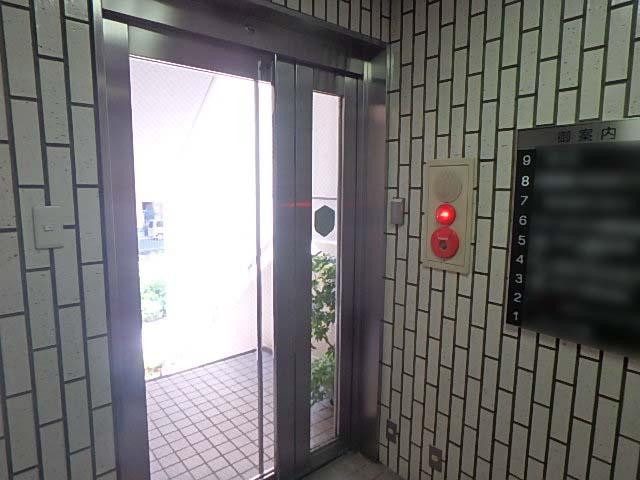 カメダビルホール③