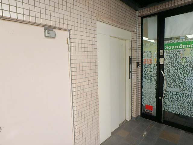 エントランス③