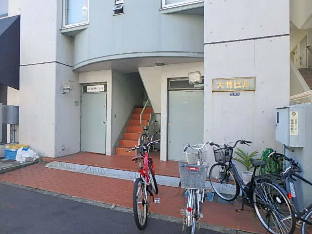 大竹ビルエントランス①