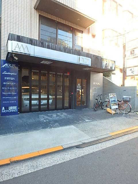 エントランス①