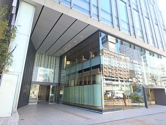 表参道グランビルエントランス①