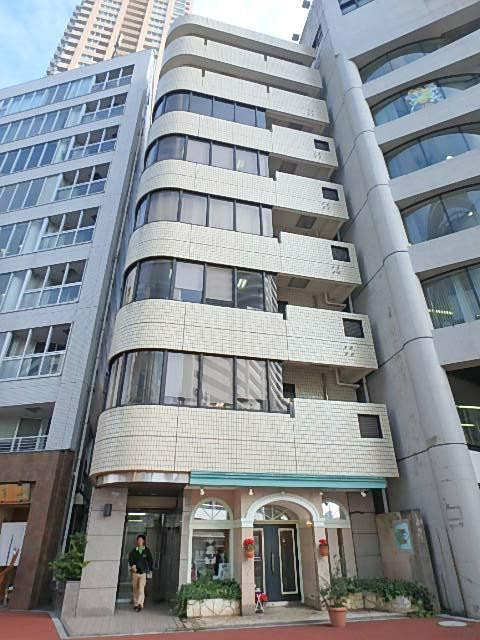 南青山渡辺ビル外観①(メイン)