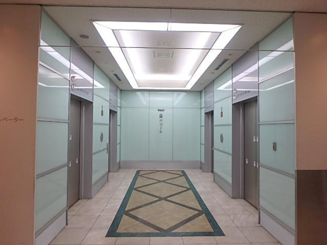 新青山ビル　西館・東館ホール①