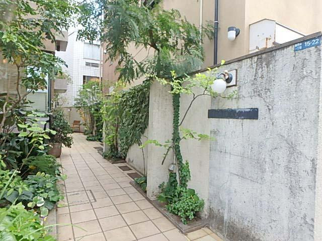 ヴィラ乃木坂エントランス②