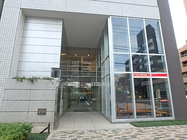 スリーエフ南青山ビルエントランス①